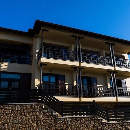 אמוליאני Helianthus Guesthouse מראה חיצוני תמונה