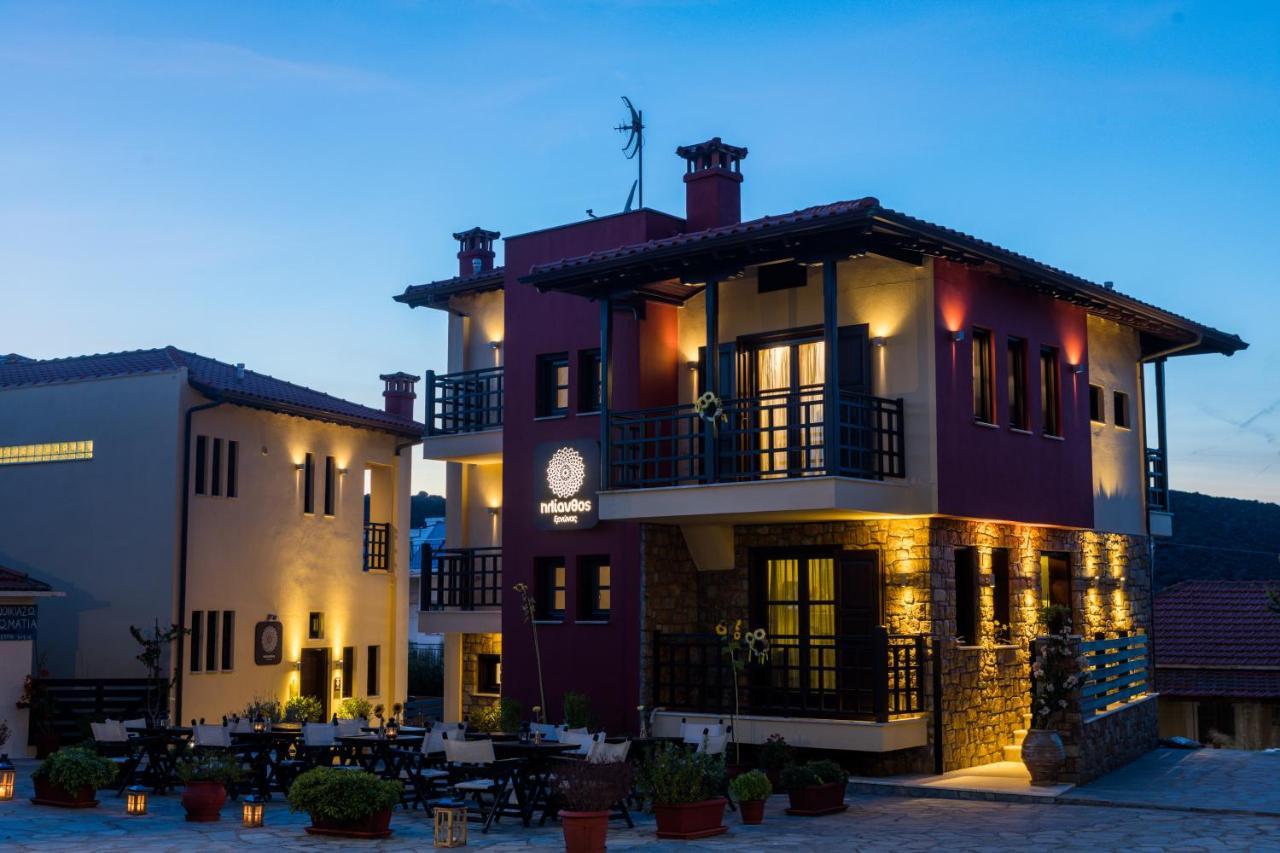 אמוליאני Helianthus Guesthouse מראה חיצוני תמונה