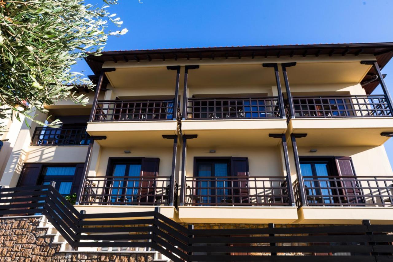 אמוליאני Helianthus Guesthouse מראה חיצוני תמונה